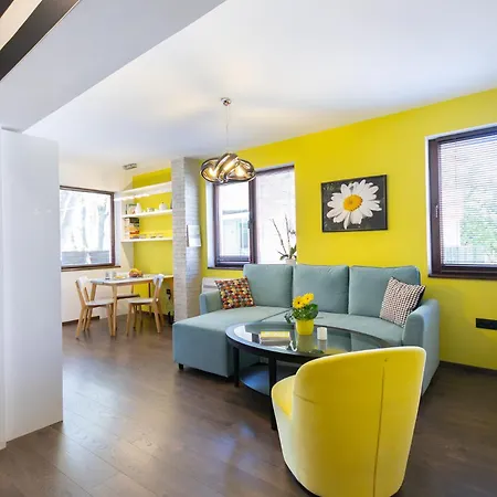 Apartment Sunflower By Rv Varna